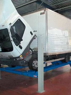 4-post lift RAV4405L
