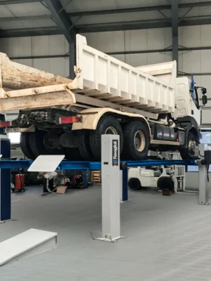 4-post lift KP442E